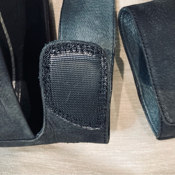 DANSKO Sz 39 Lulu Ankle  Strap Nubuck Suede Round Toe Small Wedge Shoes - Picture 9 of 12